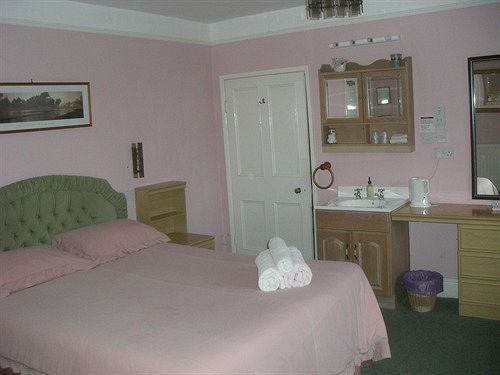Lodgehill Hotel Тивертон Экстерьер фото